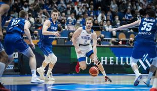 Slovenski košarkarji na Finskem doživeli boleč poraz