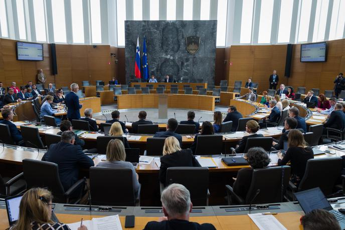 Državni zbor | Po spremembi zakona o vladi, ki so jo predlagali poslanci SDS, bo ta sestavljena iz 14 ministrstev.  | Foto STA