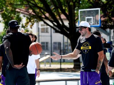 Lakersi se poslavljajo od Slovenije, pred odhodom še dobrodelna gesta