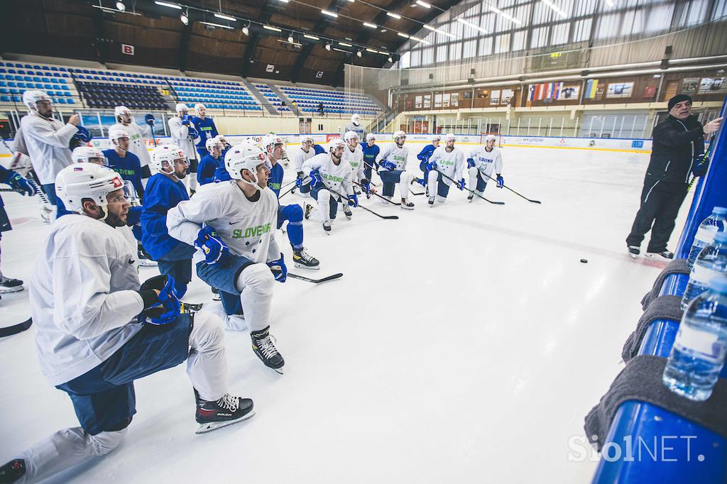 Zbor slovenske hokejske reprezentance, Bled