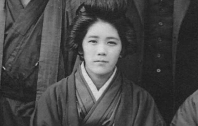 Kane Tanaka leta 1923, ko je imela rosnih dvajset let.  | Foto: Thomas Hilmes/Wikimedia Commons