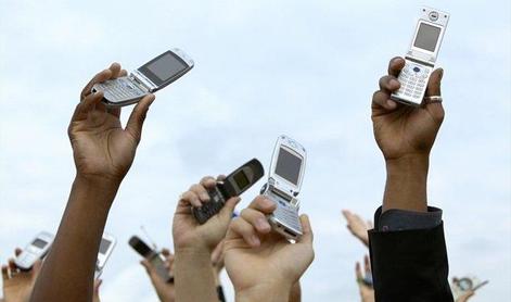 Letos smo poslali že 427 milijonov SMS-sporočil