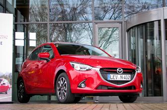 Nova mazda 2 - je japonka res poglavje zase v "cliovem" razredu?