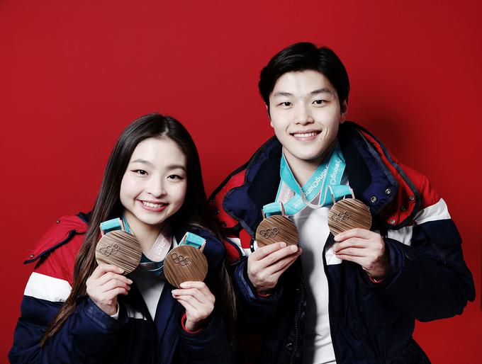 Brat in sestra Maia in Alex Shibutani se iz Pjongčanga vračata z dvema bronastima medaljama.  | Foto: Getty Images