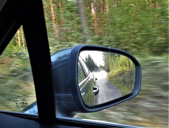 Povprečne hitrosti so lani presegle 135 kilometrov na uro in zato večji del preizkušnje letos ni več del finskega relija za svetovno prvenstvo. | Foto: Gregor Pavšič