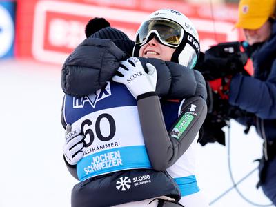 Dvojna slovenska zmaga v Wisli: Nika Prevc prva, Nika Vodan druga!