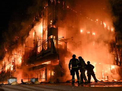 V ruskih napadih na Zaporožje poškodovani civilni objekti