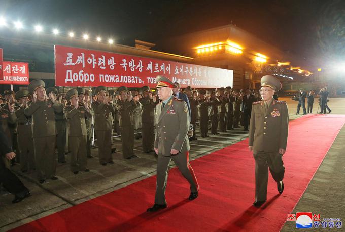 Sergej Šojgu, obisk, Severna Koreja | Foto: Reuters