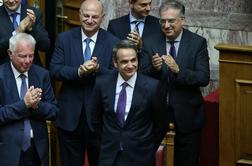 Grški parlament izglasoval zaupnico vladi Micotakisa
