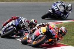 MotoGP dirkači proti Motegiju