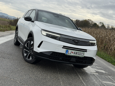 Opel grandland - ne zasluži si sence Kitajcev, glavni izziv pa je pri ceni in prepoznavnosti