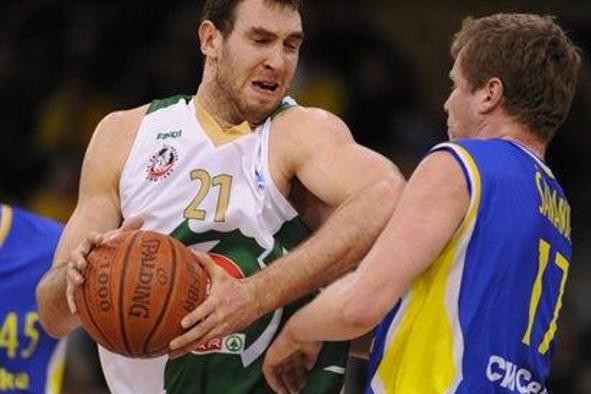 Olimpija zmlela Hopse