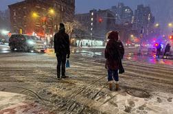 Snežno neurje na severovzhodu ZDA ohromilo New York