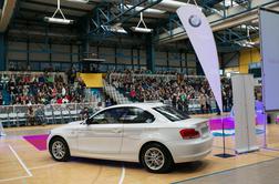 Idrijski gimnazijci bodo zeleno prihodnost gradili na BMW prototipu