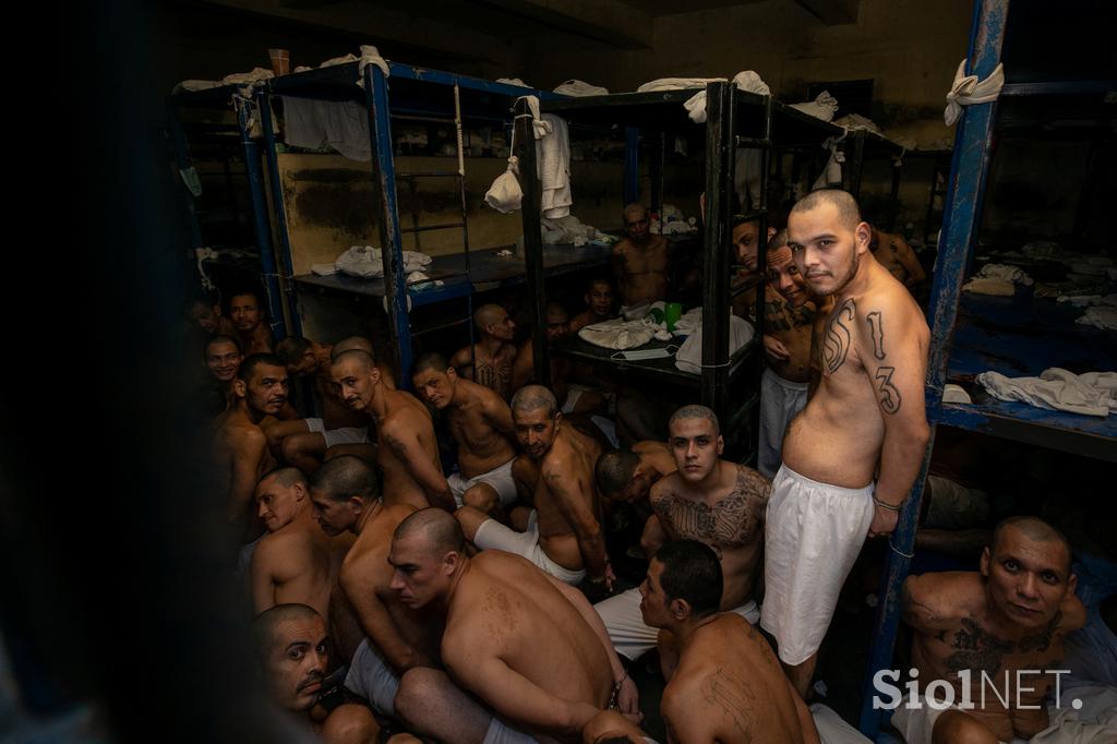 zapor, Salvador