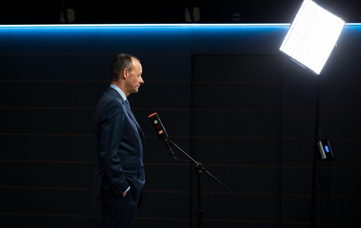 Friedrich Merz | Ankete napovedujejo zanesljivo zmago CDU/CSU na nemških predčasnih volitvah. Lahko Friedrichu Merzu še kaj prepreči prevzem kanclerskega položaja? | Foto Guliverimage