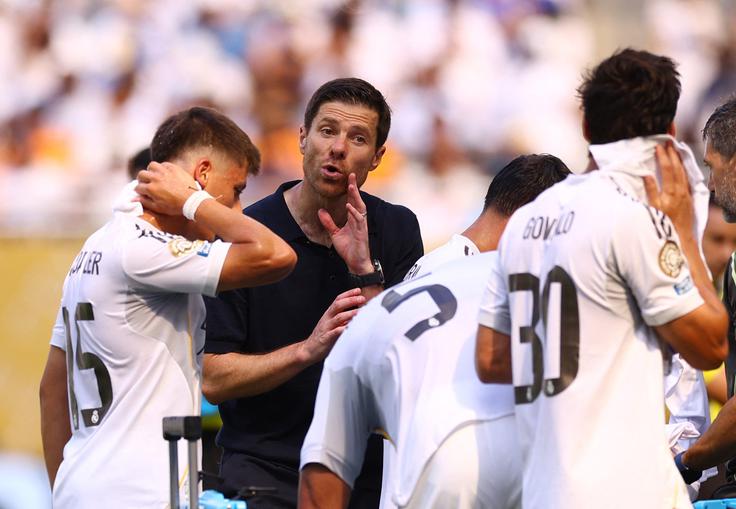Xabi Alonso je na klopi galaktikov debitiral z remijem. | Foto: Reuters