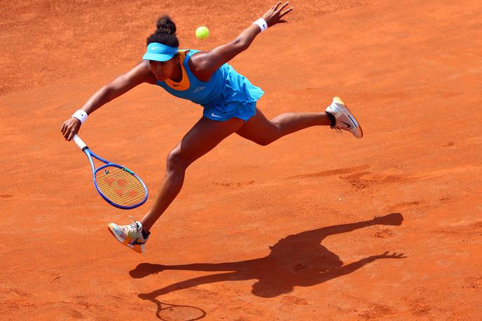 Naomi Osaka | Naomi Osaka se je gladko prebila v drugi krog Rima. | Foto Reuters