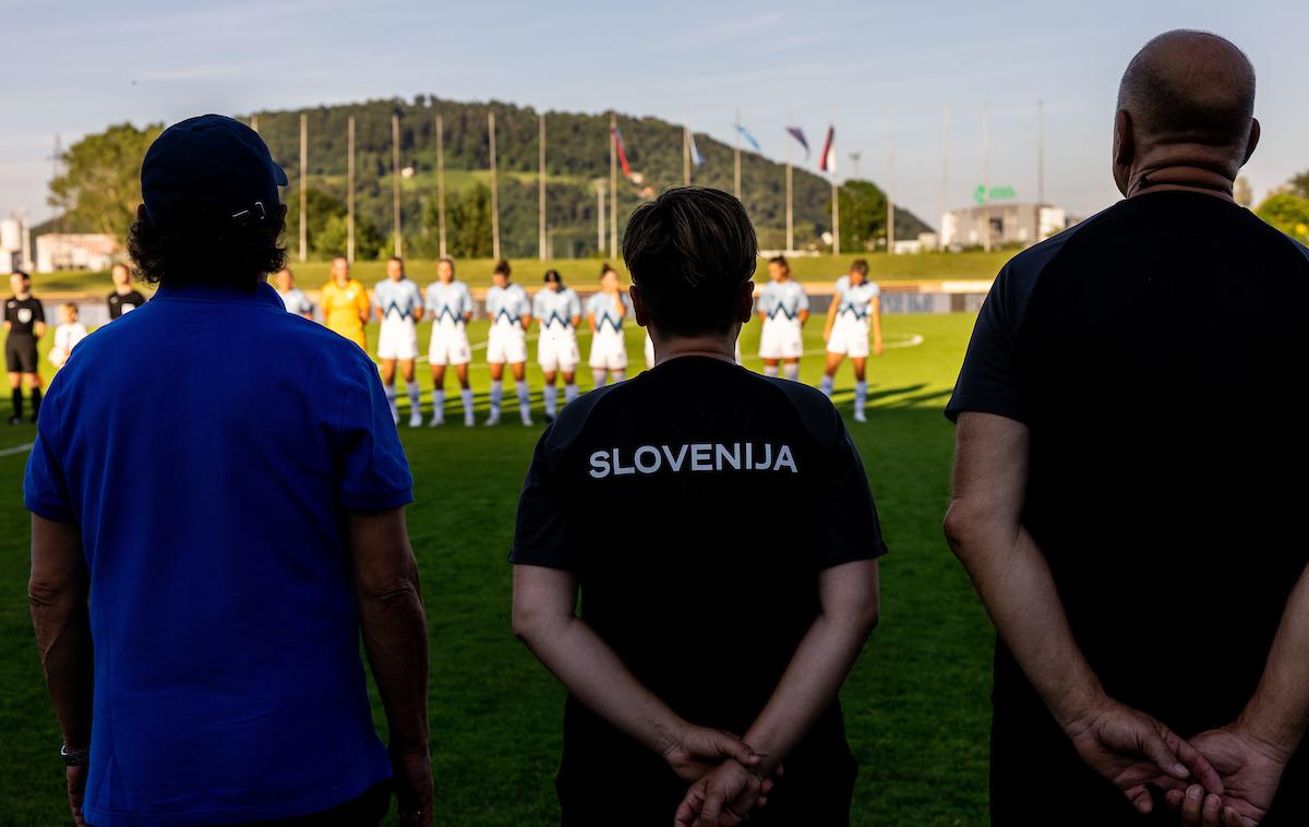 Slovenska ženska nogometna reprezentanca | Slovenske nogometne reprezentantke želijo menjavo selektorja. | Foto Vid Ponikvar