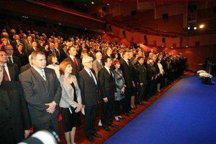 Pahor: Čas je za pogum in razum za velike odločitve