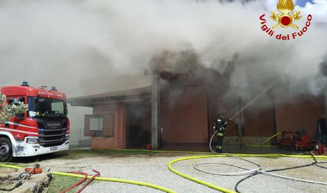 Pri znanem briškem vinarju izbruhnil hud požar, škoda bo velika #video