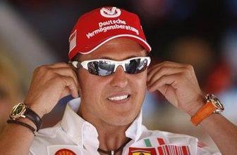 Michael Schumacher presedlal na superbike