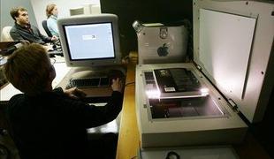 Francozi bodo sami digitalizirali svoje knjige