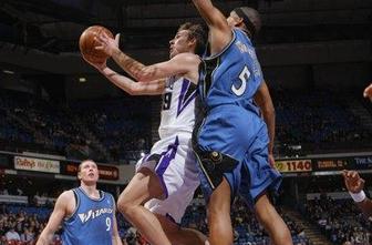 Nesterović in Dragić na klopi, Udrih s porazom