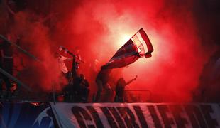 Pred derbijem požar v navijaški centrali Ajaxa