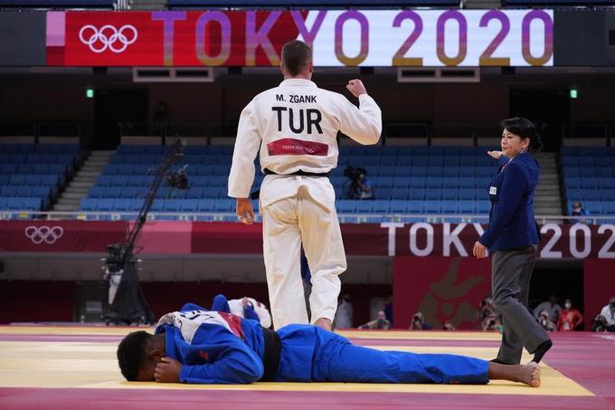 Na olimpijskih igrah v Tokiu je osvojil 5. mesto. | Foto: osebni arhiv/Lana Kokl
