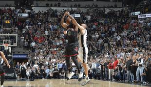 San Antonio do zaključne žoge, Ginobili blokiral v zadnji sekundi #video