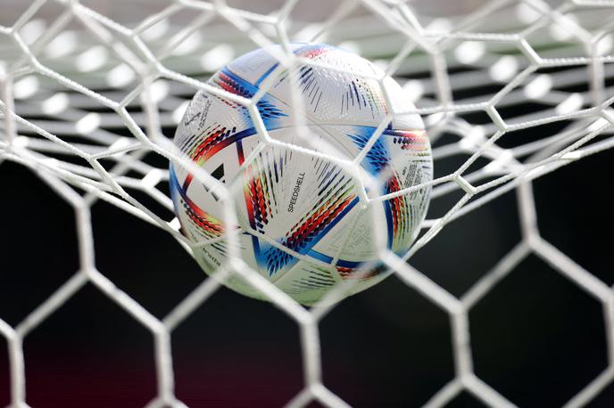 Katar 2022 nogometna žoga | Nogometni zastopniki so v letu 2023 so zaslužili rekordnih 822 milijonov evrov. | Foto Reuters