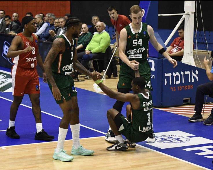 Cedevita Olimpija je z izjemo zaključka druge četrtine pokazala odlično predstavo. | Foto: Tine Ružič/Cedevita Olimpija