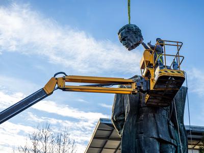 Velenjska občina obnovila Titov spomenik #foto