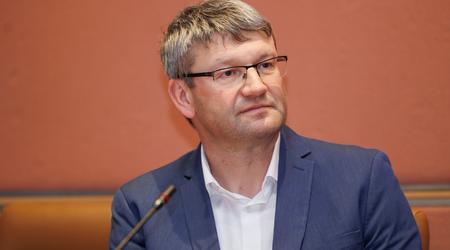 Domel znižal obseg proizvodnje, osredotoča se na boljše ravnovesje zalog