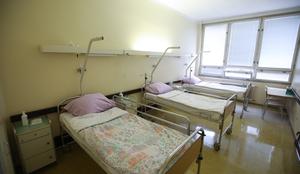 V UKC Ljubljana zaradi gripe umrlo že 29 ljudi