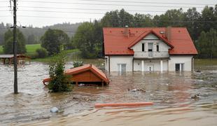 V več državah srednje Evrope izredne razmere zaradi vremena #video