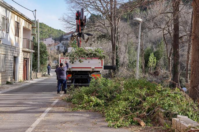 Novigrad pri Zadru Tromba | Del Novigrada pri Zadru je zjutraj malo pred 7. uro prizadela pijavica ali tromba. | Foto Pixsell