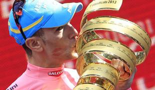 Letošnji Giro brez lanskega zmagovalca, prvi favorit Kolumbijec