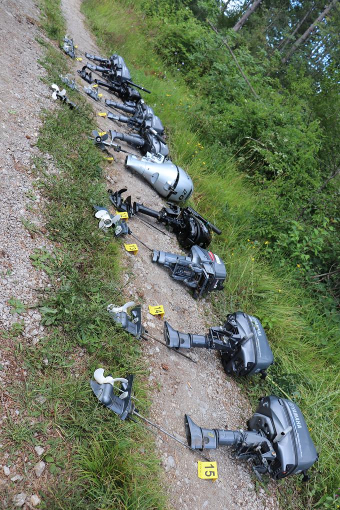 Kraja motorjev za čolne | Foto: Policija