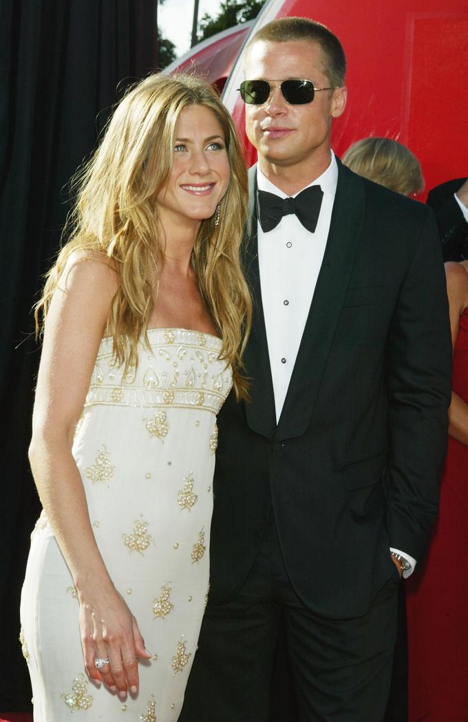 Jennifer in Brad sta bila poročena med letoma 200 in 2005. Brad se je v Angelino zaljubil na snemanju filma, ko je bil še poročen z Jennifer. | Foto: Getty Images