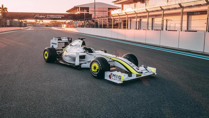 Za Brawnov dirkalnik formule ena bo treba odšteti več kot pet milijonov evrov. | Foto: Bonhams