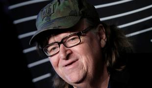 Filmar Michael Moore s spletno stranjo za Trumpove žvižgače