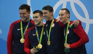 Neverjetni Michael Phelps je z ameriško štafeto prišel do 19. zlate olimpijske kolajne