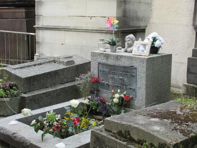 Morrisonov grob na pariškem pokopališču Pere Lachaise | Foto: Guliverimage/Vladimir Fedorenko