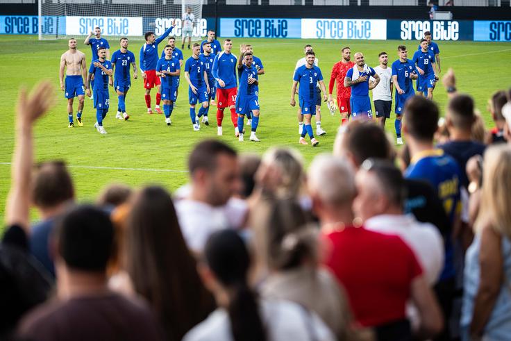 Zadnja tekma, ki jo je odigrala Slovenija brez pomoči Benjamina Šeška, je bilo prijateljsko srečanje z BiH v Celju (2:1). | Foto: Jure Banfi