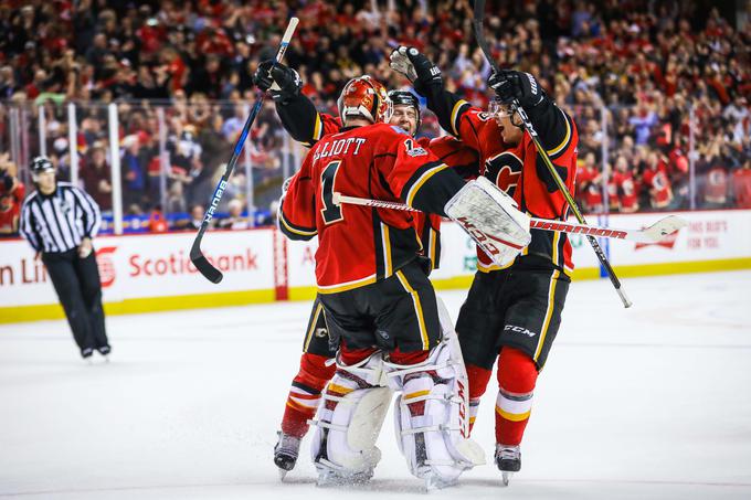 Trenutno najbolj vroča ekipa lige Calgary Flames je slavila desetič zapored. | Foto: Reuters