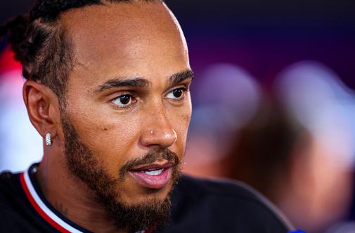 Lewis Hamilton izpolnil otroške sanje #video