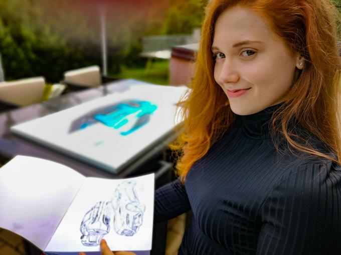20-letnica želi v prihodnje študirati avtomobilsko oblikovanje, tudi slikanje pa ji že danes predstavlja izpolnitev sanj. | Foto: Gregor Pavšič