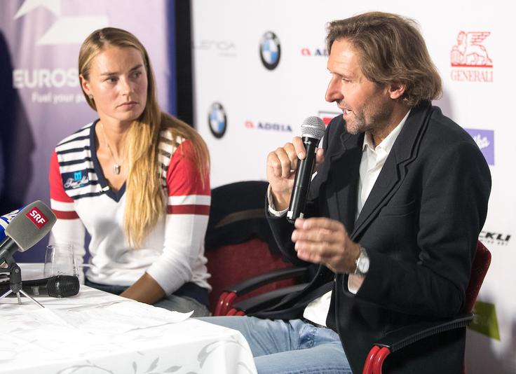 Tina Maze in Andrea Massi na "poslovilni" novinarski konferenci. | Foto: Sportida